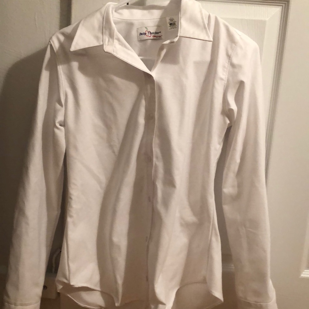 Uniform pleated collar button up shirt